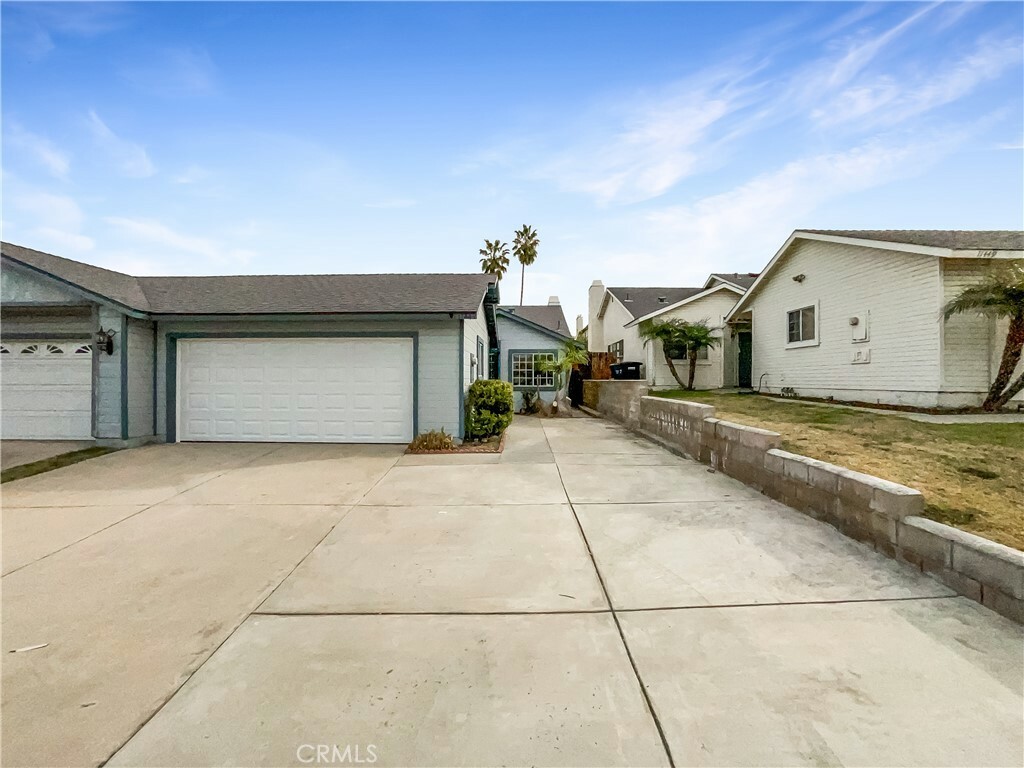 Property Photo:  11443 Cardiff Lane  CA 92354 