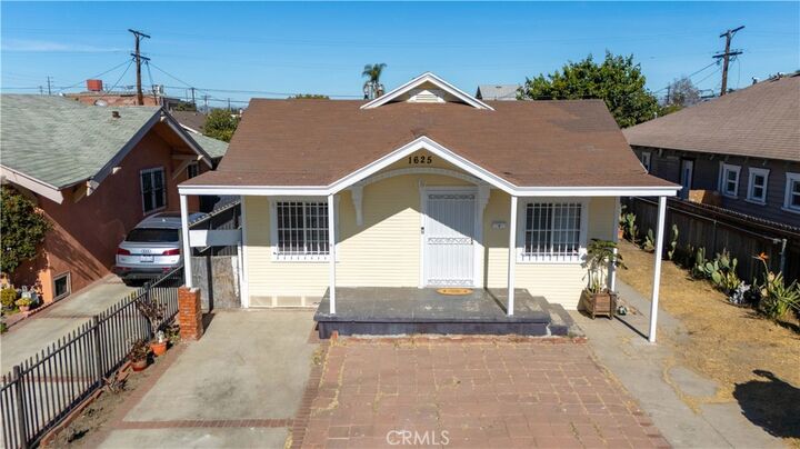 Property Photo:  1625 W 47th Street  CA 90062 