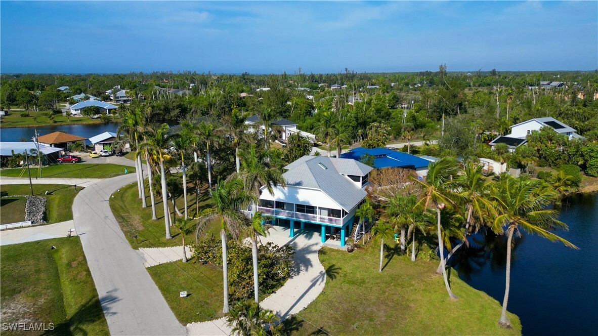 Property Photo:  5392 Marina Drive  FL 33922 