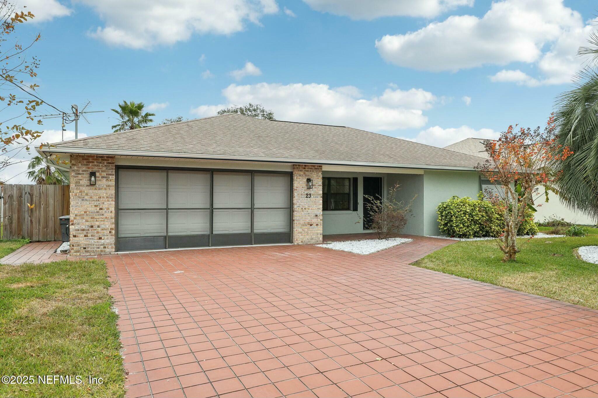 Property Photo:  23 Flaxton Lane  FL 32137 