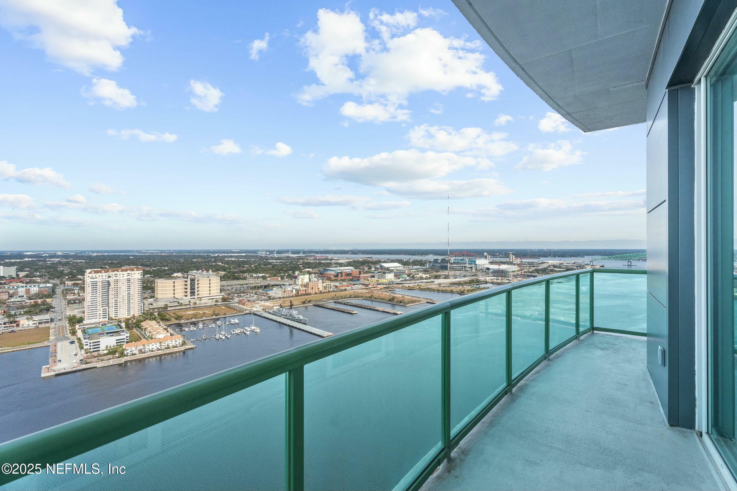 Property Photo:  1431 Riverplace Boulevard 3505  FL 32207 