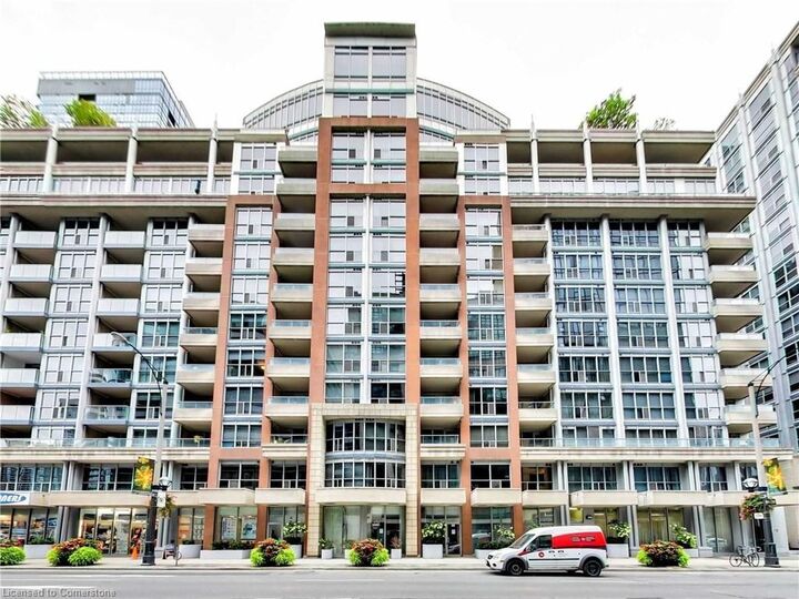 250 Wellington Street W 1435 — photo 1
