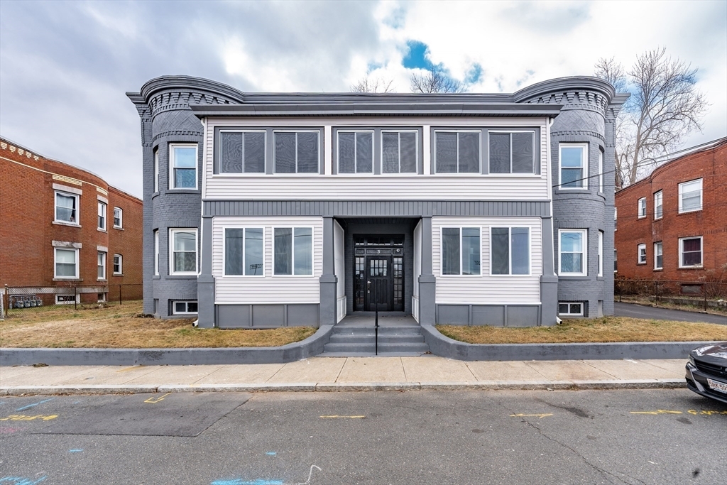 Property Photo:  3 Parkview Ter 1  MA 01040 