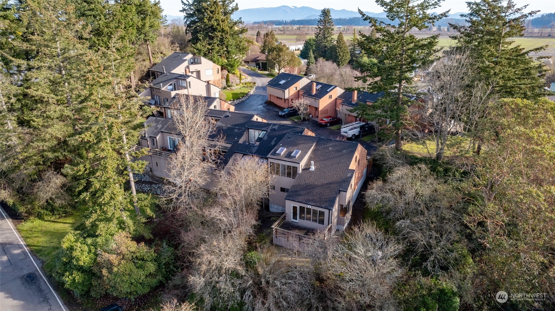 Property Photo:  812  Whatcom Street 104  WA 98257 