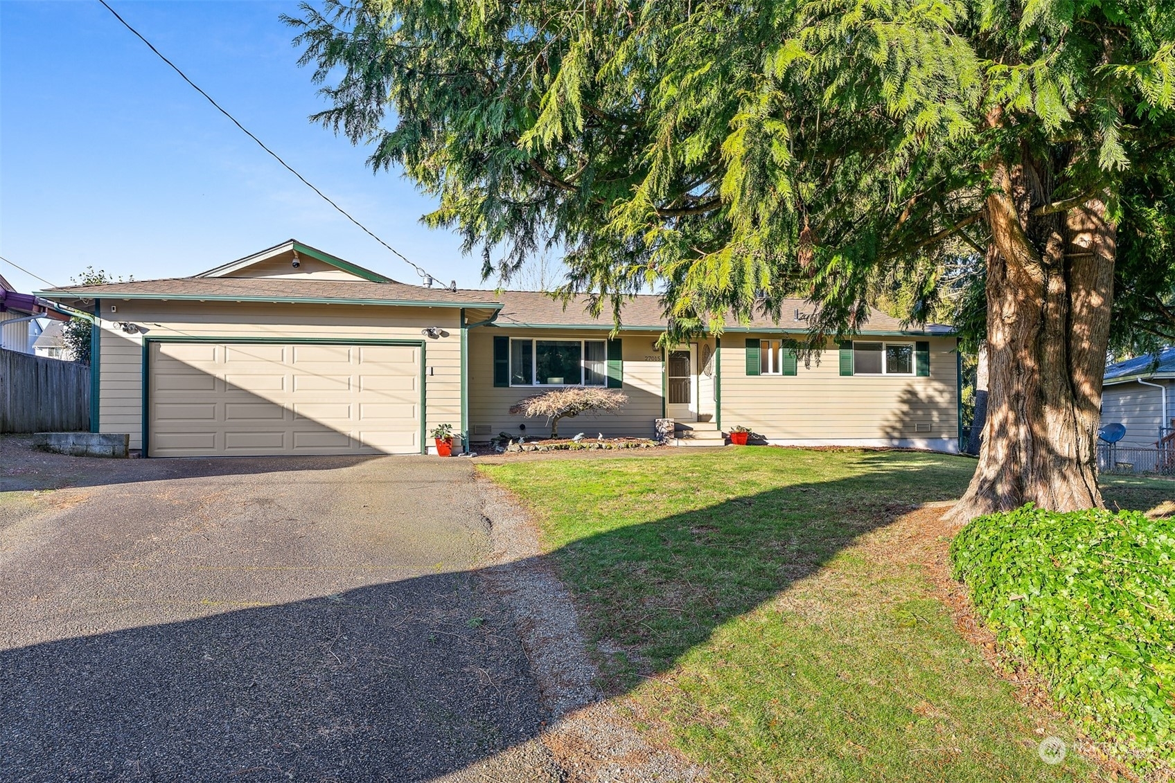 Property Photo:  27015  125th Avenue SE  WA 98030 