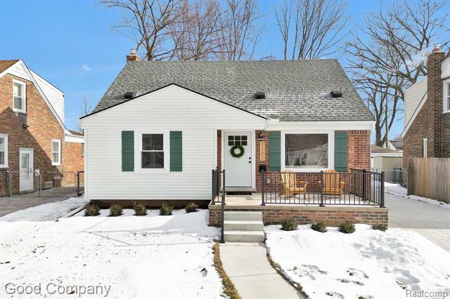 Property Photo:  3202 N Connecticut Avenue  MI 48073 