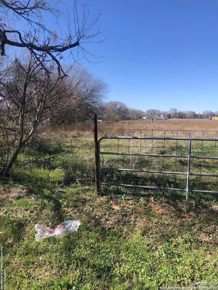 Property Photo:  000 Tbd Jarratt/Tondre Rd  TX 78002 