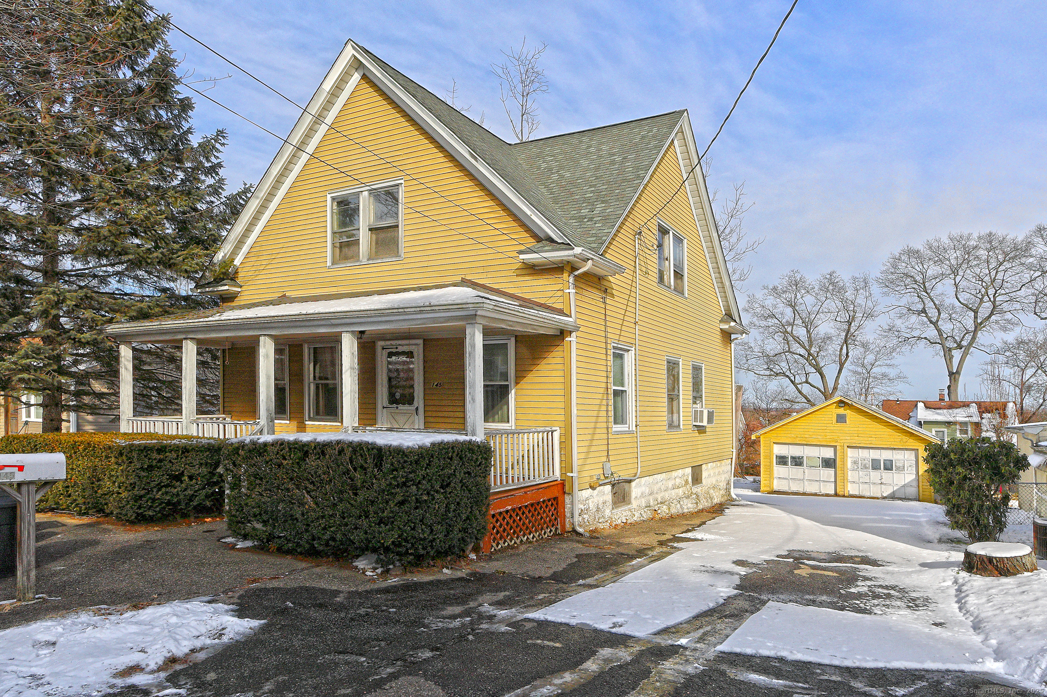 Property Photo:  145 Hemlock Street  CT 06516 