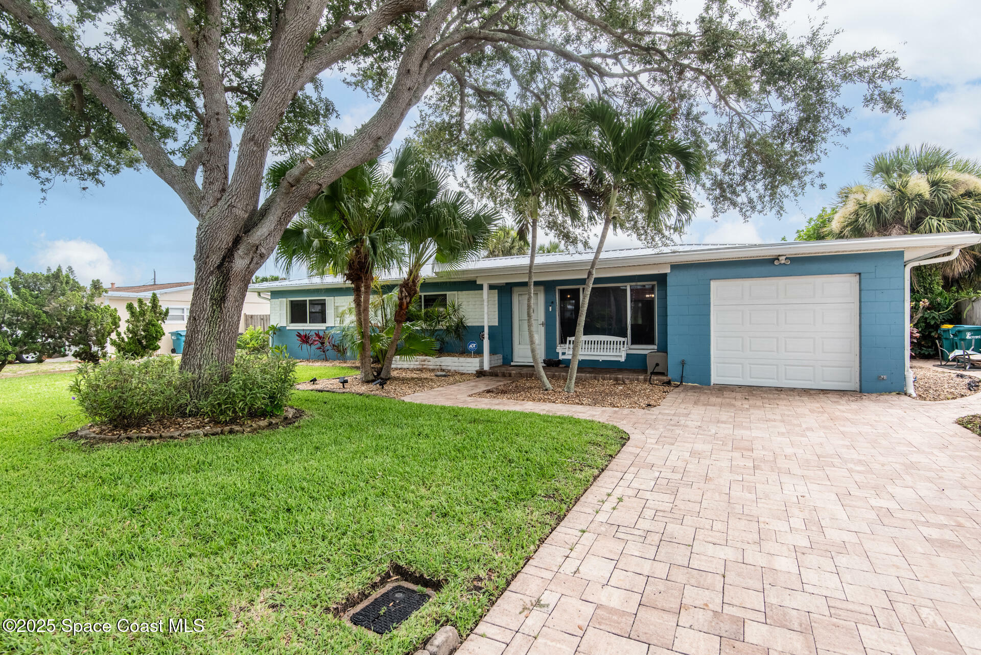 Property Photo:  156 E Dover Street  FL 32937 