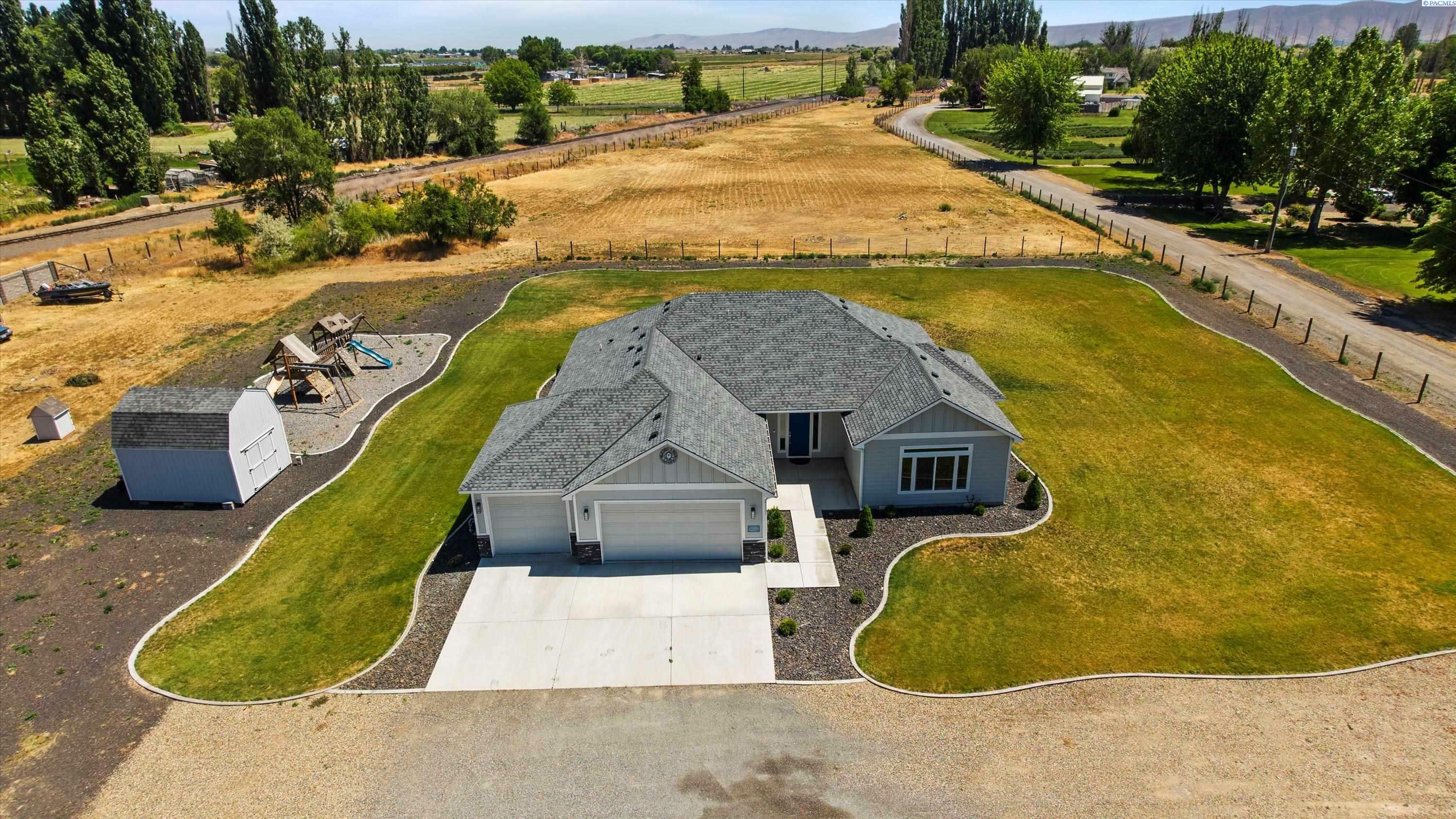 Property Photo: 172004 W Dogwood Pr NW WA 99350