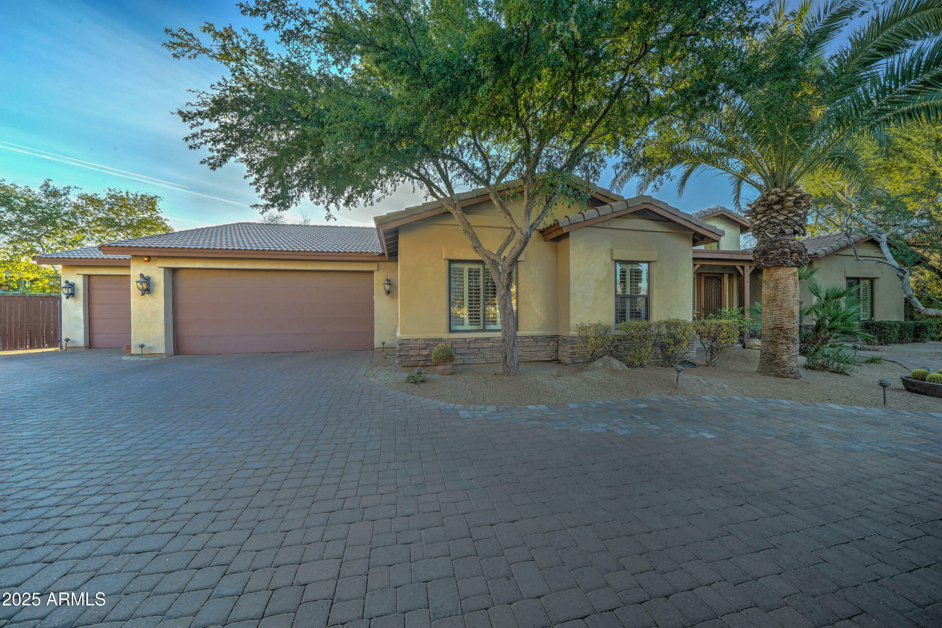 Property Photo:  6502 N 81st Place  AZ 85250 