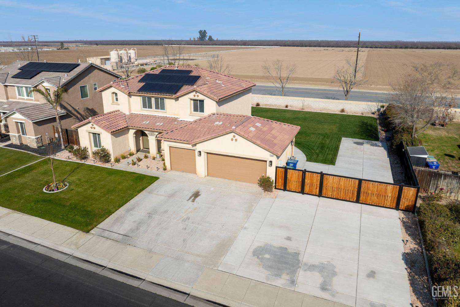 Property Photo:  15620 Marcella Court  CA 93314 