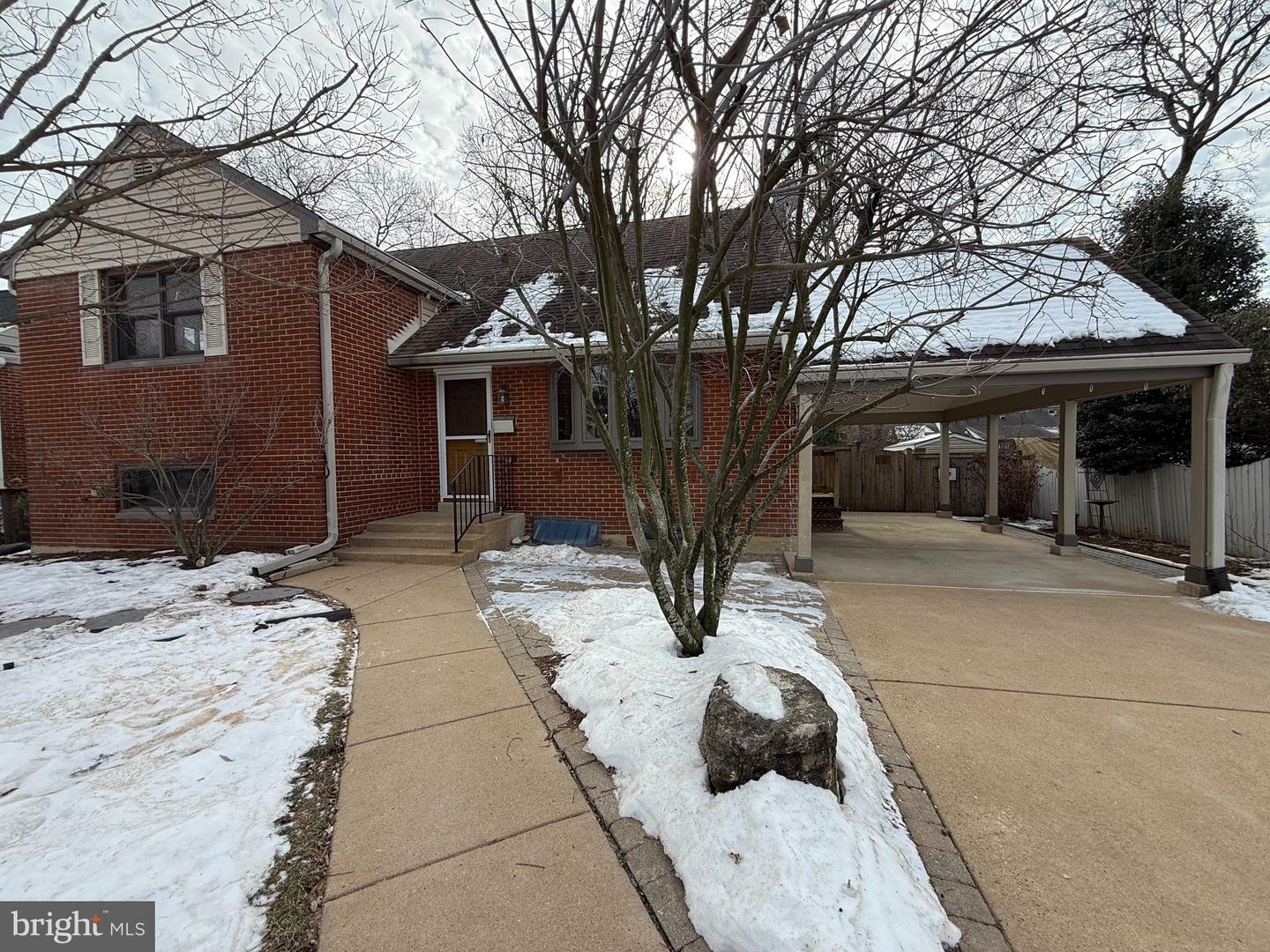 Property Photo: 5320 Thayer Avenue VA 22304