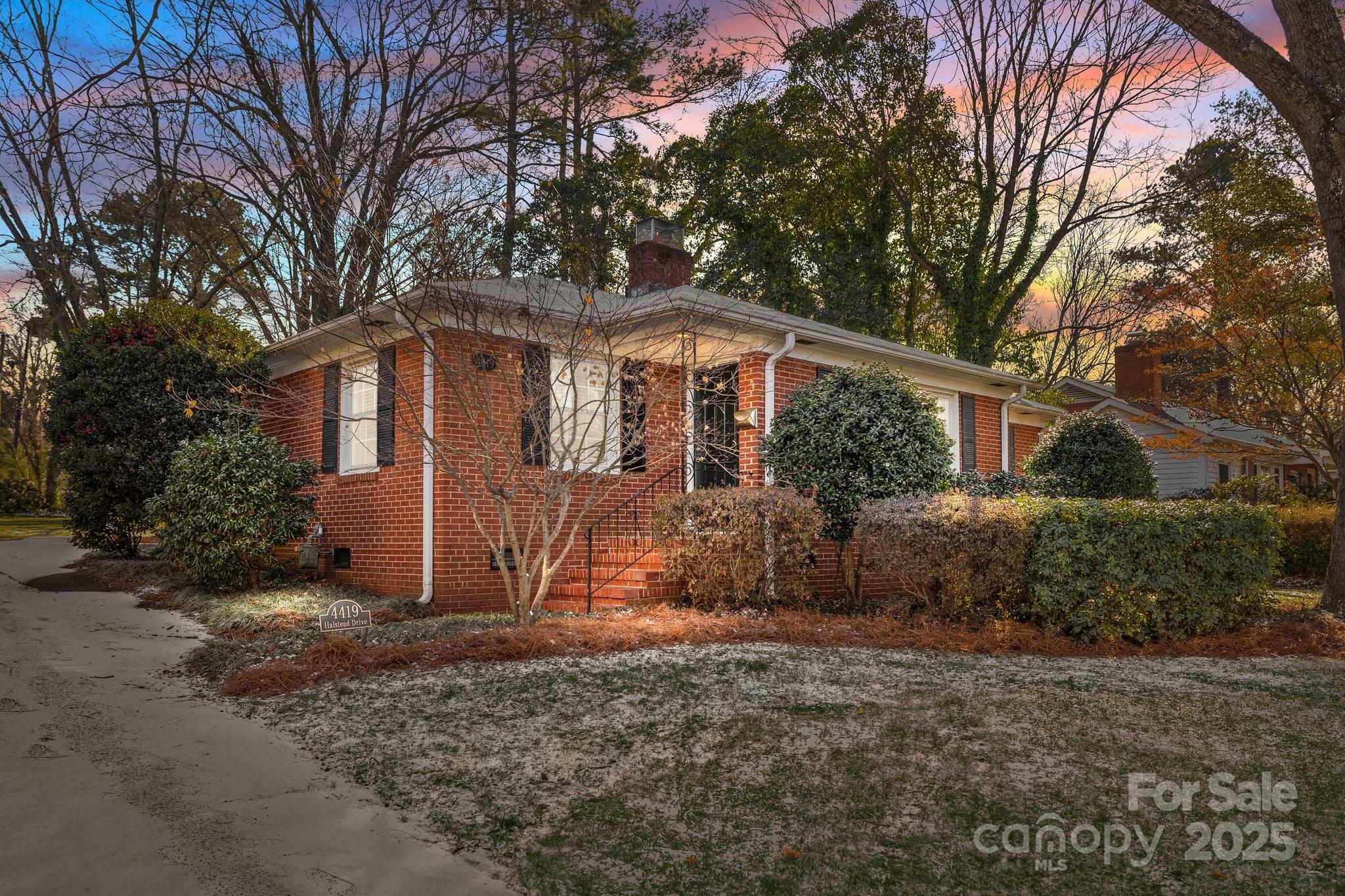 Property Photo:  4419 Halstead Drive  NC 28209 