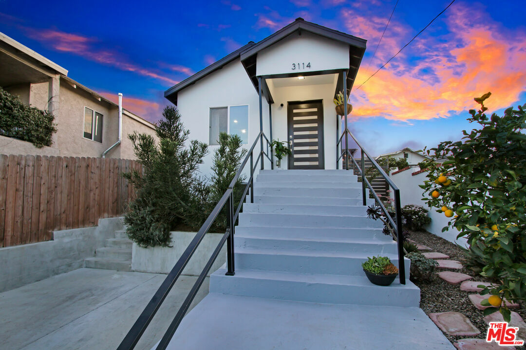 Property Photo:  3114   Malabar St  CA 90063 