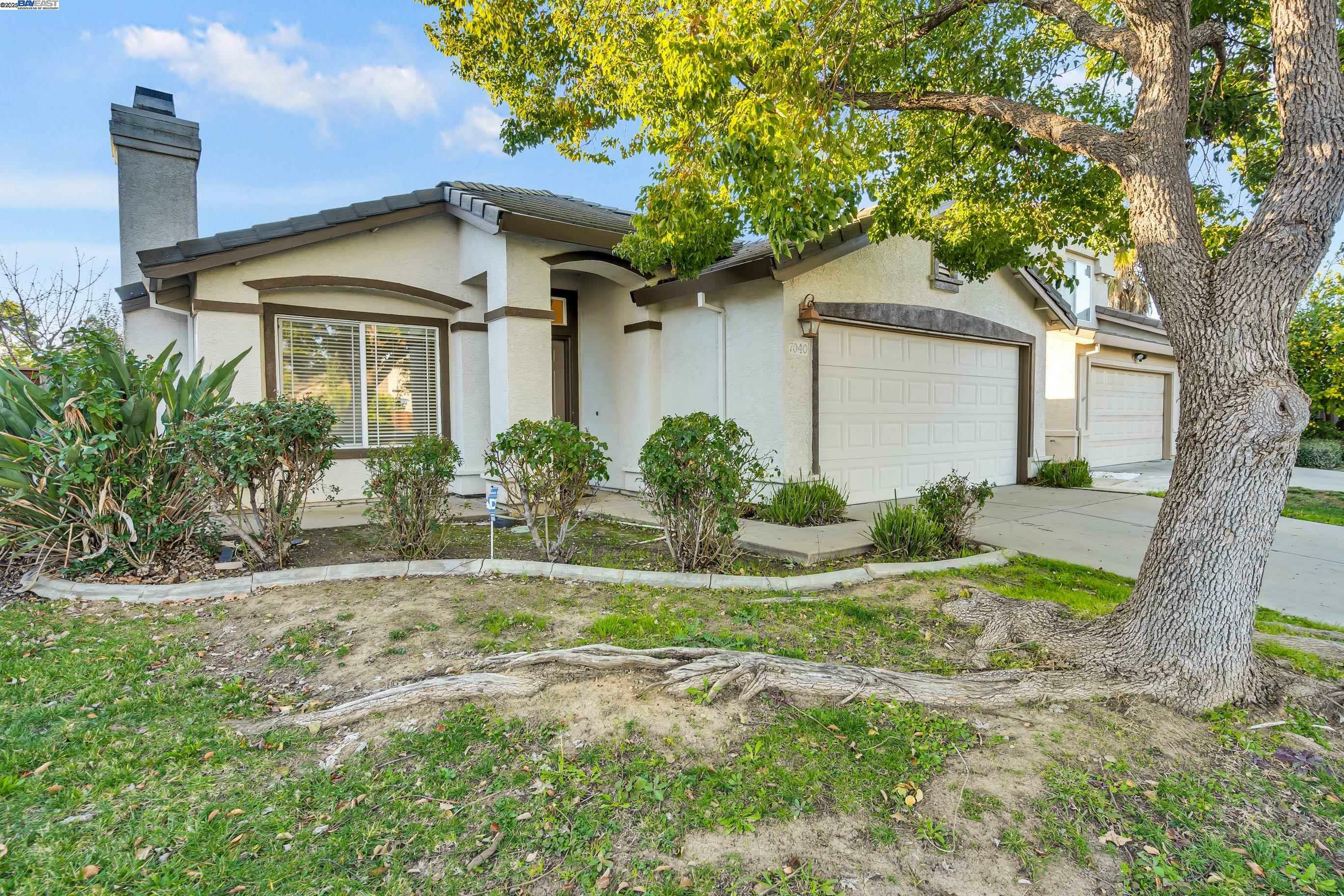 Property Photo:  7040 Lyndale Cir  CA 95758 