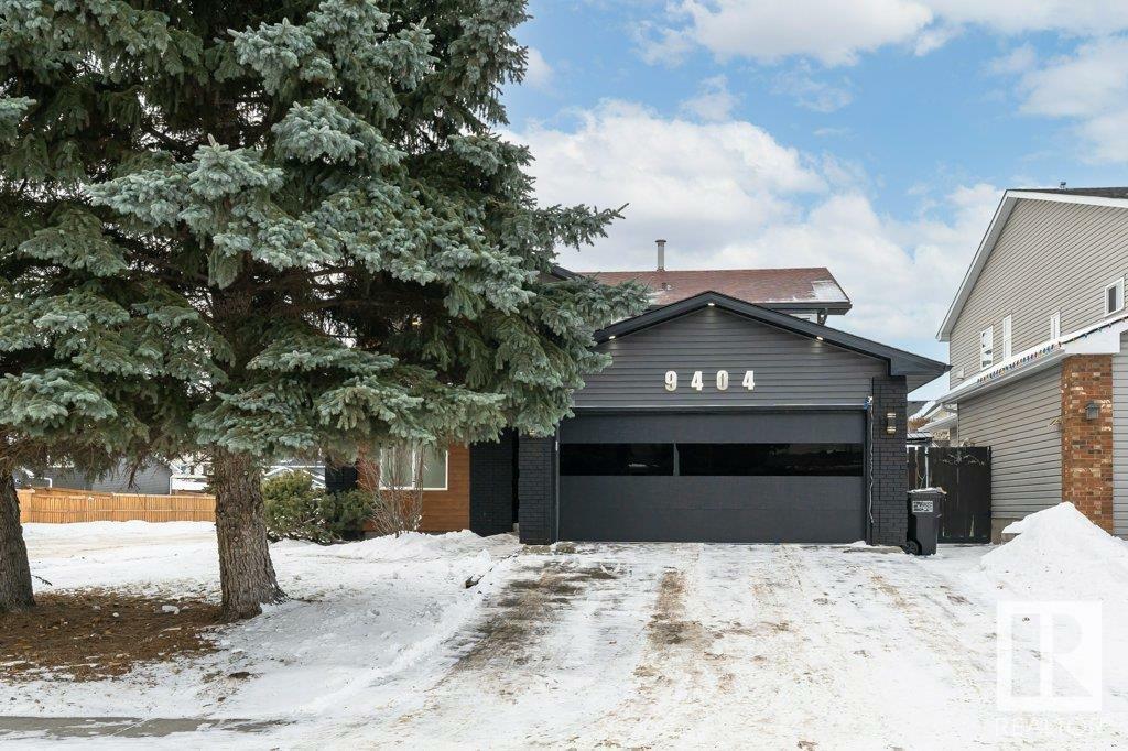 Property Photo:  9404 173 Street NW  AB T5T 3K8 