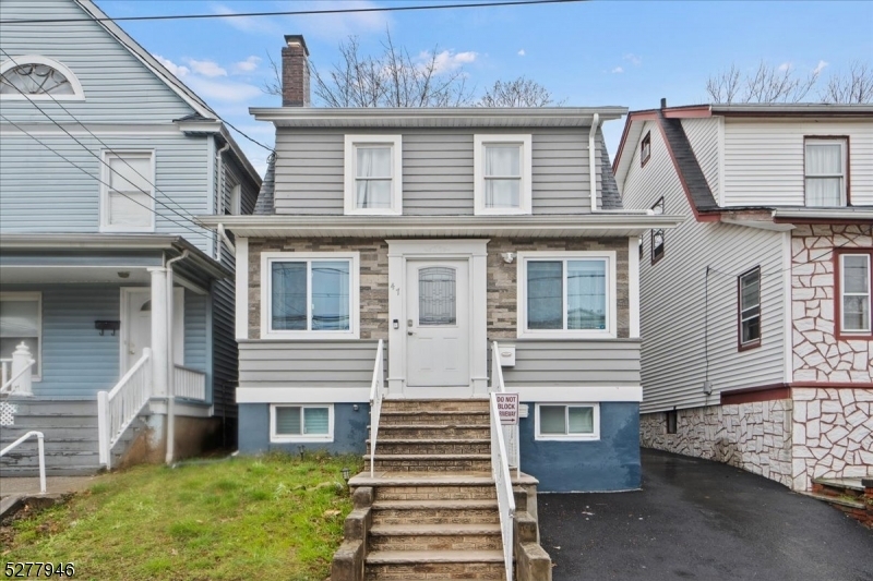 Property Photo:  47 Palm St  NJ 07106 