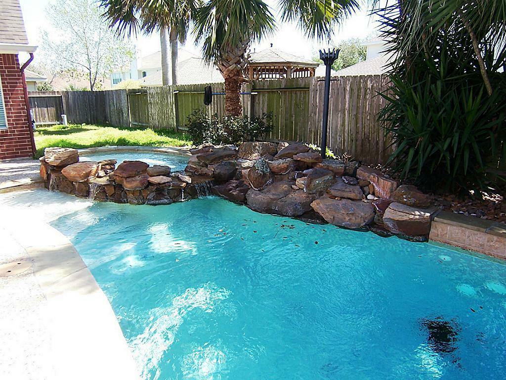 Property Photo:  23223 Willow Pond Drive  TX 77494 