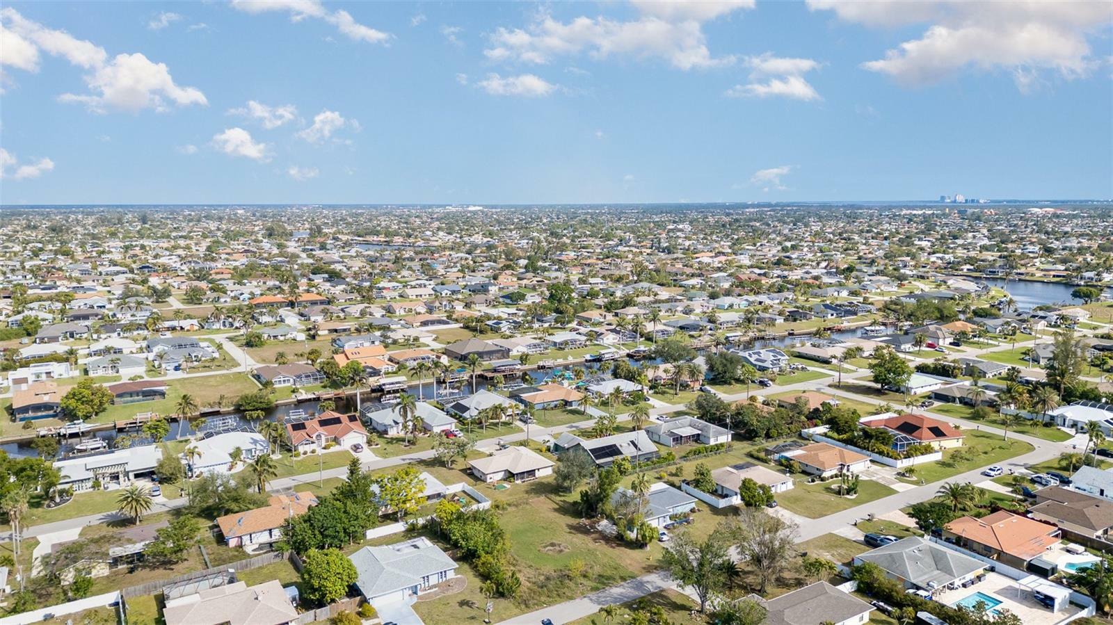 Property Photo: 317 SE 32nd Terrace FL 33904