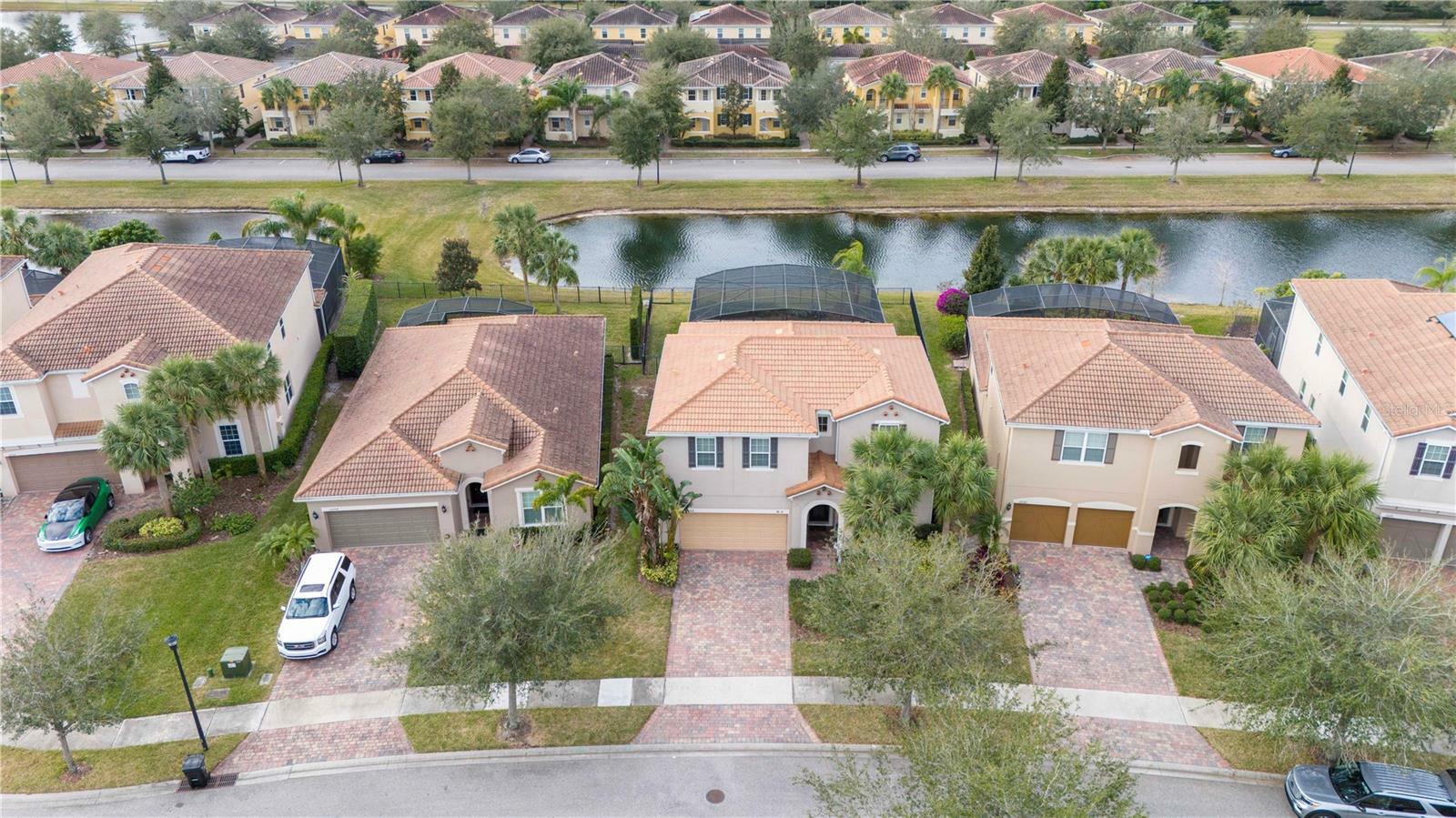 Property Photo:  12088 Uleta Lane  FL 32827 