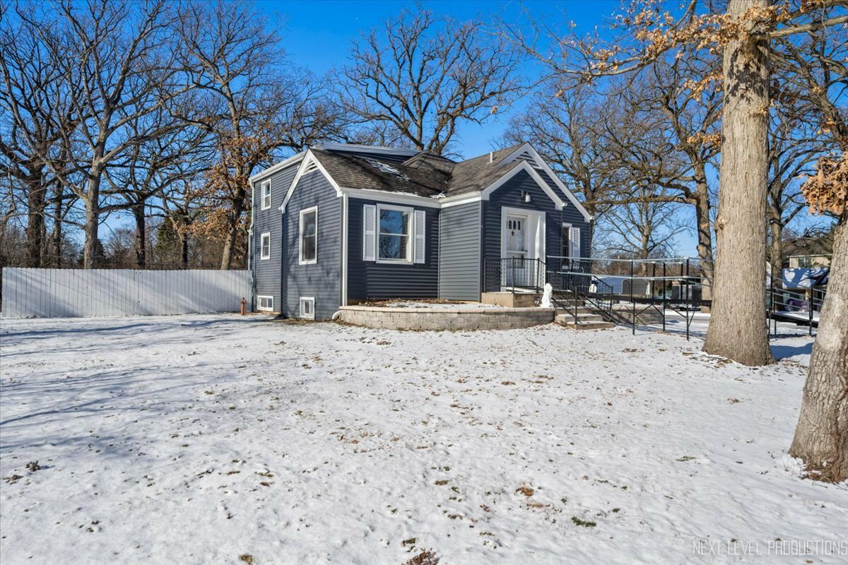 Property Photo:  0S654 Winfield Road  IL 60190 