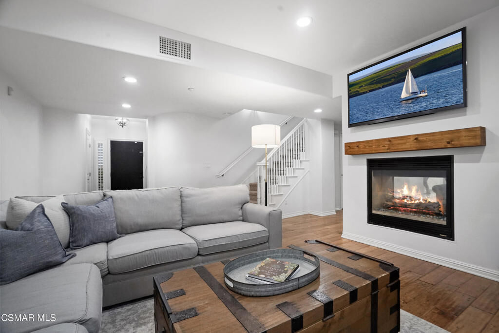 Property Photo: 13031 Villosa Place 111 CA 90094