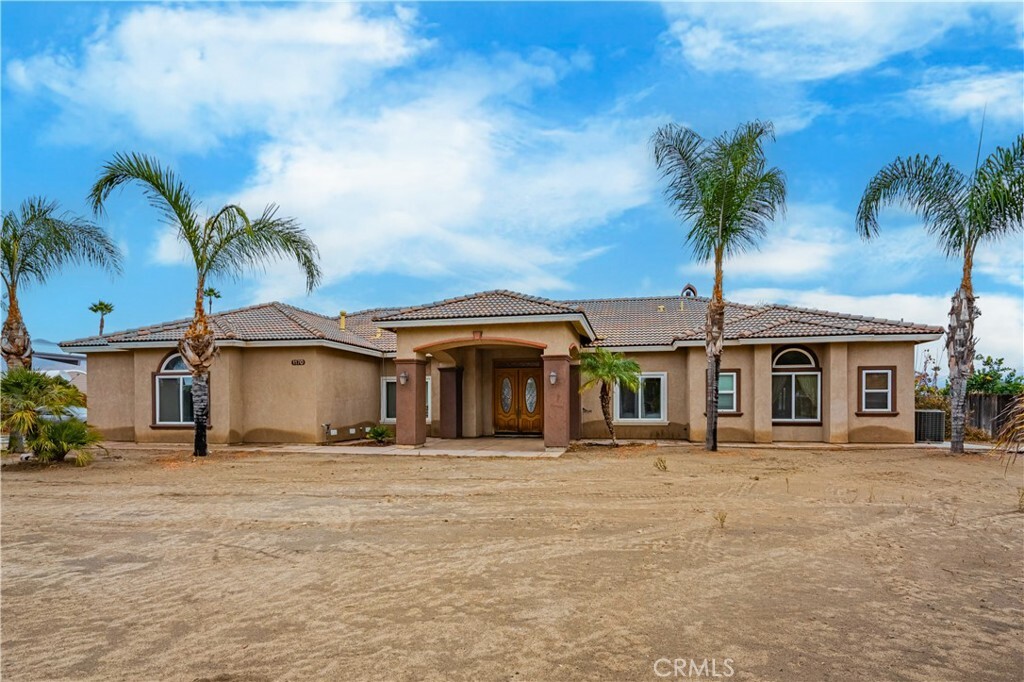 1170 N Palm Avenue  Hemet CA 92543 photo