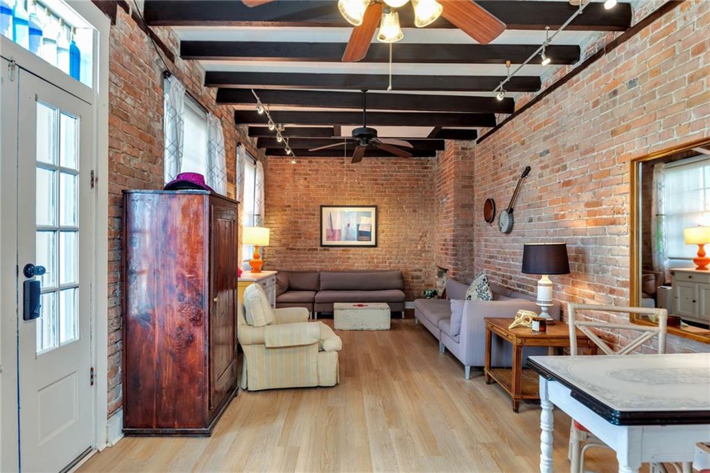 Property Photo: 2707 Chartres Street 7 LA 70117