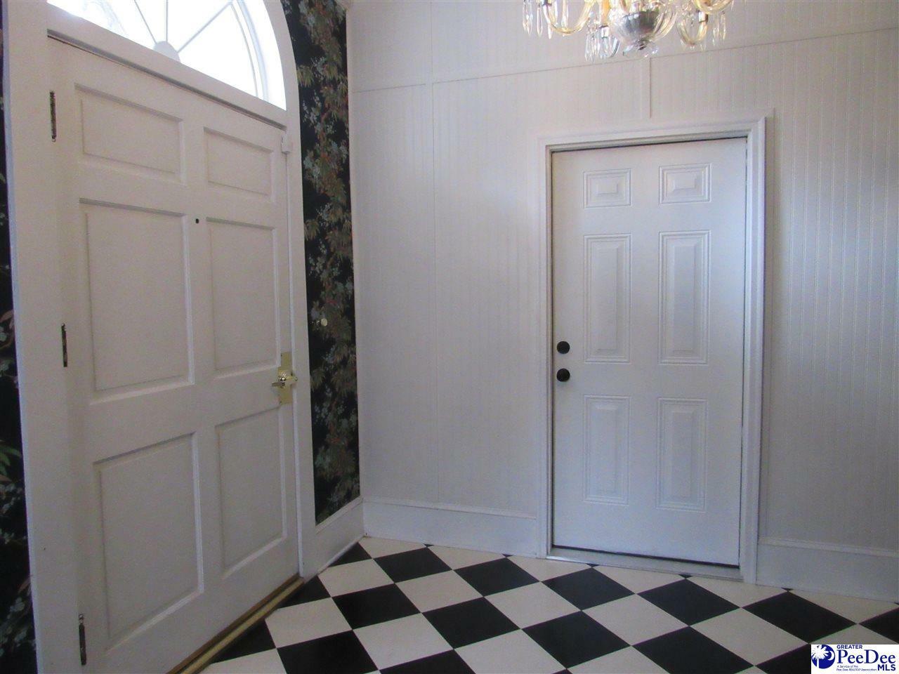 Property Photo:  500-D W Pine St  SC 29501 