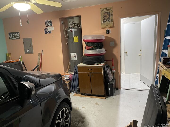 Property Photo:  153 Springtree Pkwy  TX 78108 