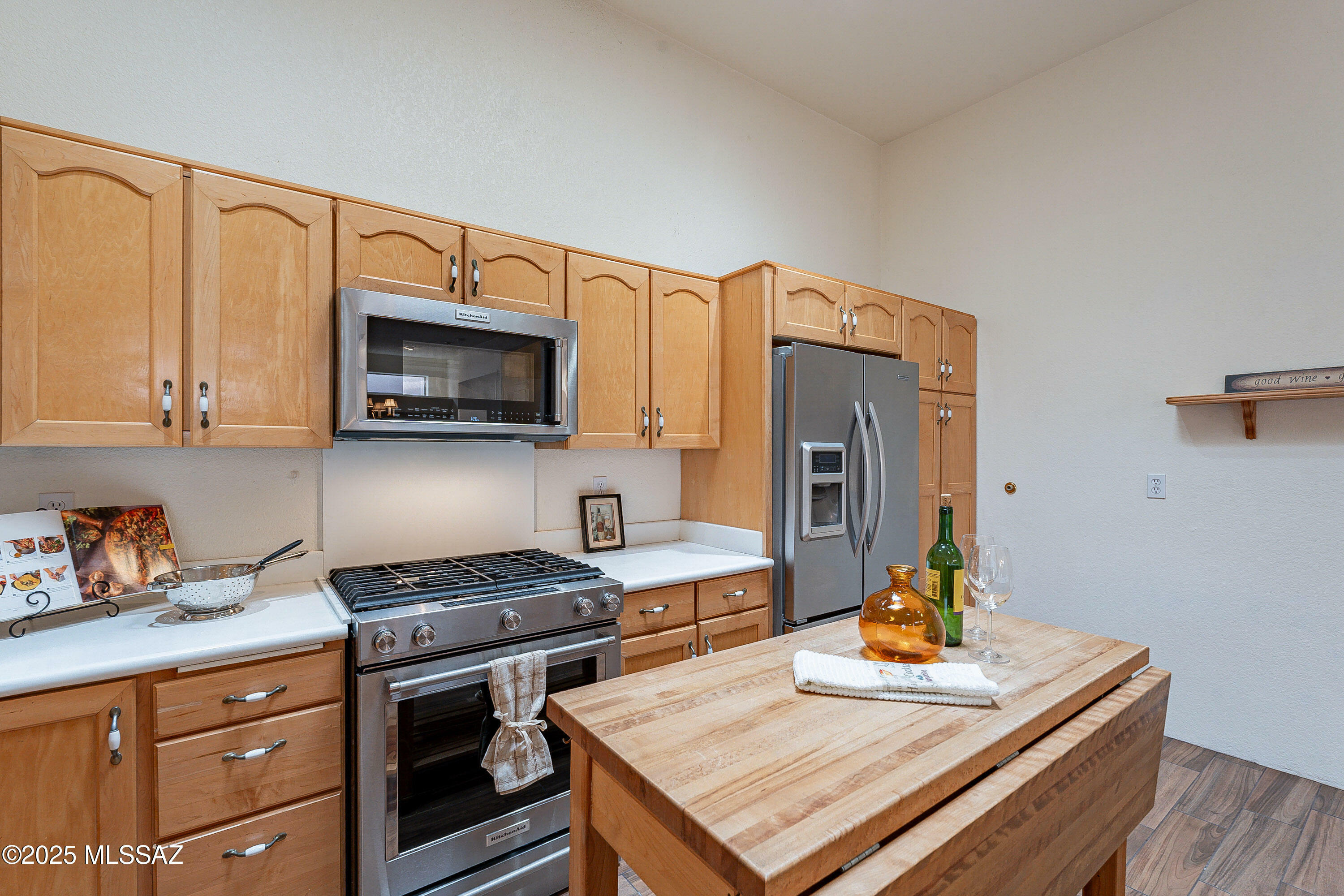 Property Photo:  10620 N Laughing Coyote Way  AZ 85737 