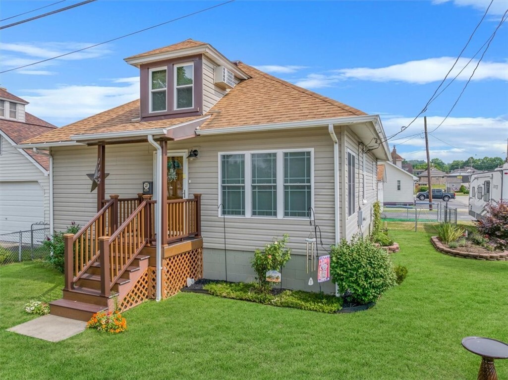 Property Photo: 1102 Graham St PA 15012