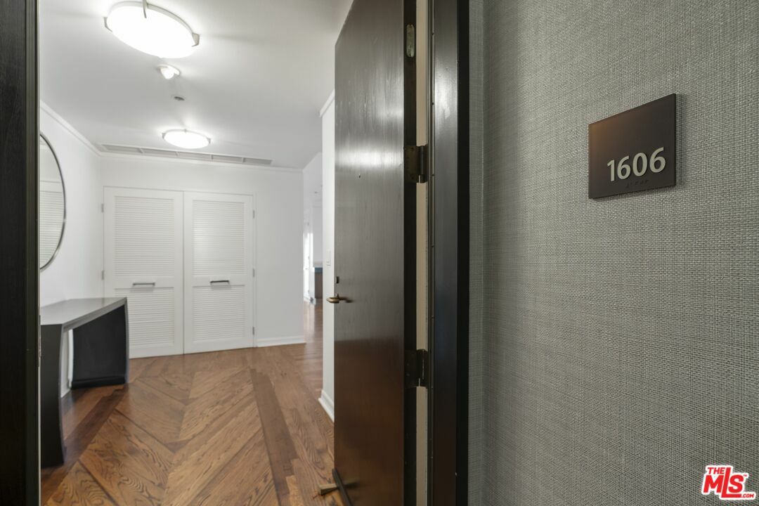 Property Photo:  10430   Wilshire Blvd 1606  CA 90024 