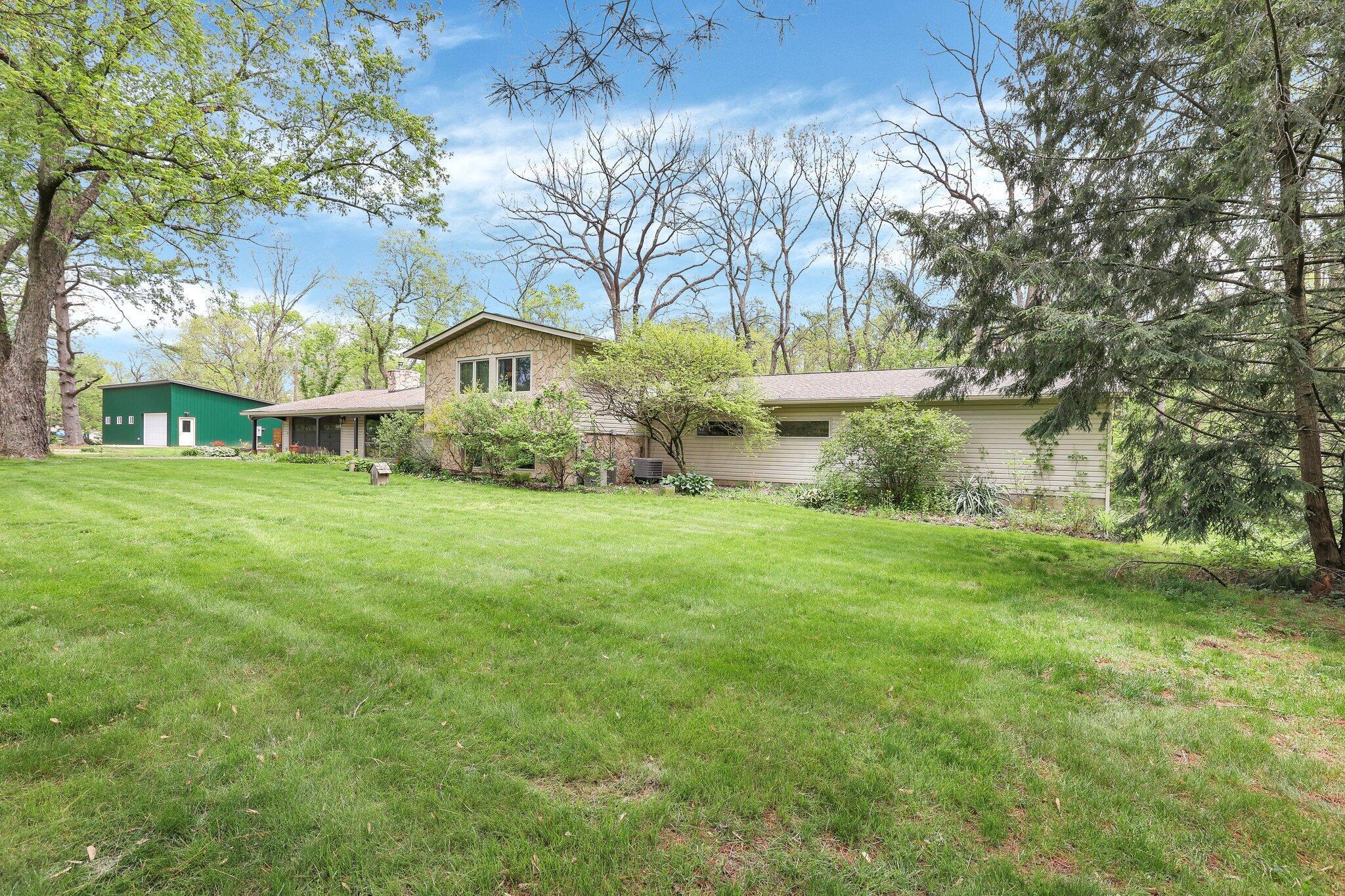Property Photo: 1750 Stoneybrook Way OH 43004