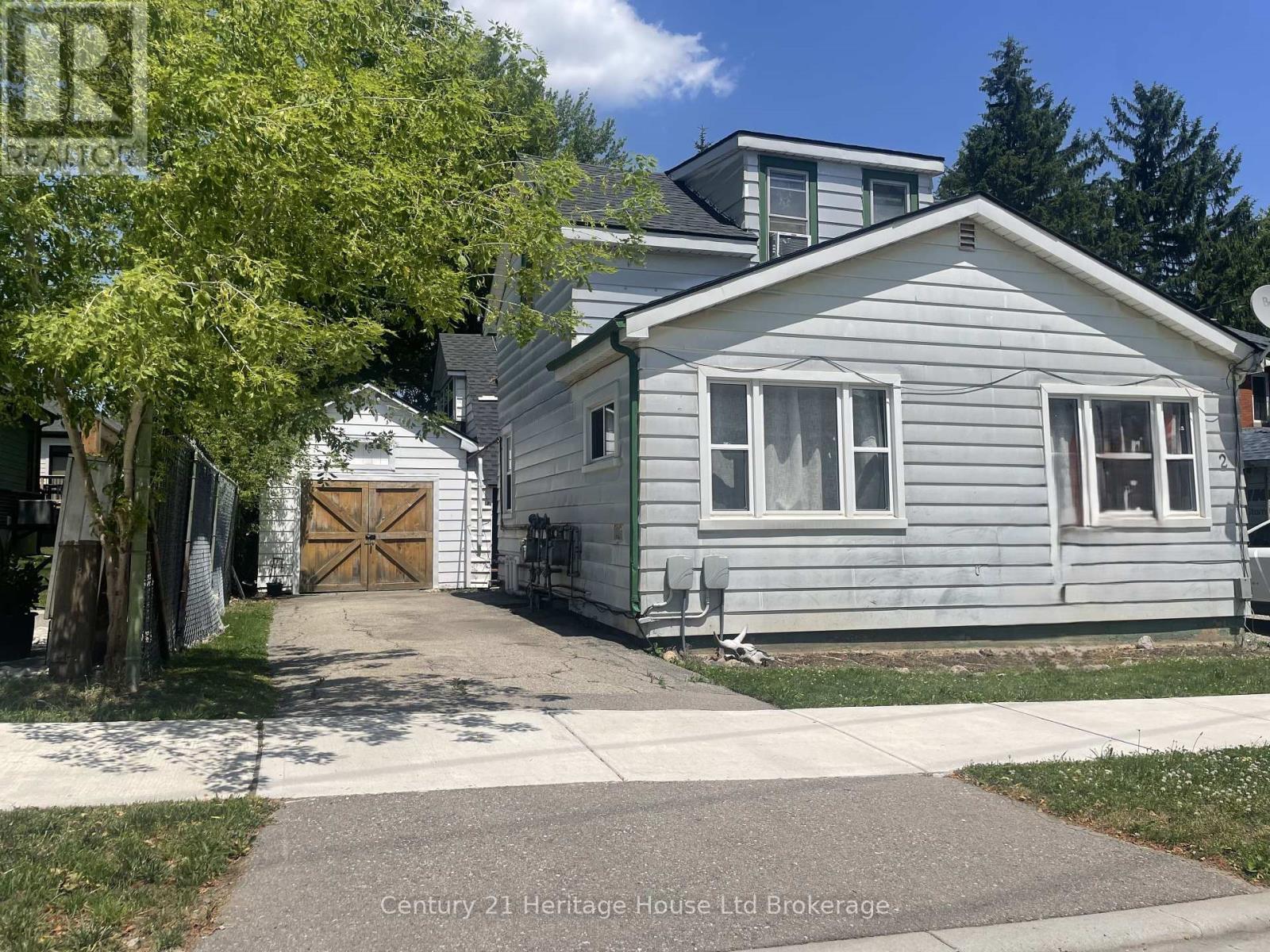 Property Photo:  2 Elgin Street West  ON N0J 1P0 