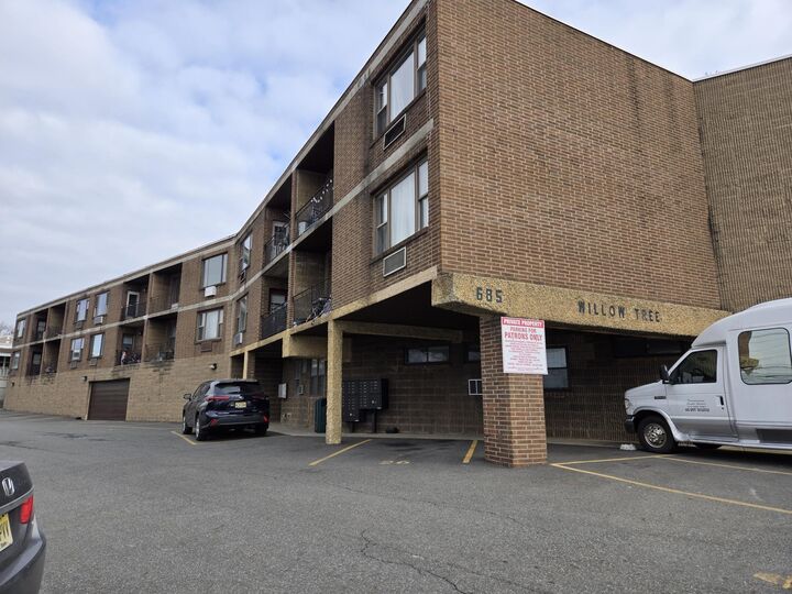 685 Prospect Ave 4A  Fairview NJ 07022 photo