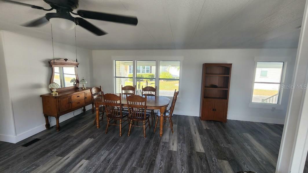 Property Photo:  1000 Kings Highway 132  FL 33980 