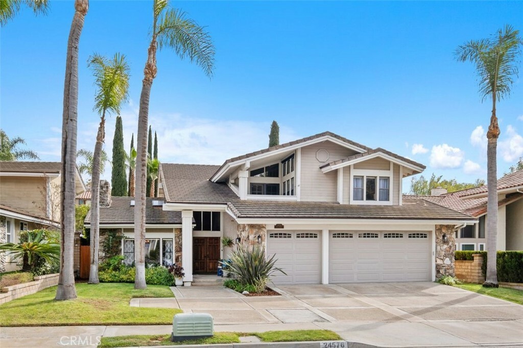 Property Photo:  24576 Kings Road  CA 92677 