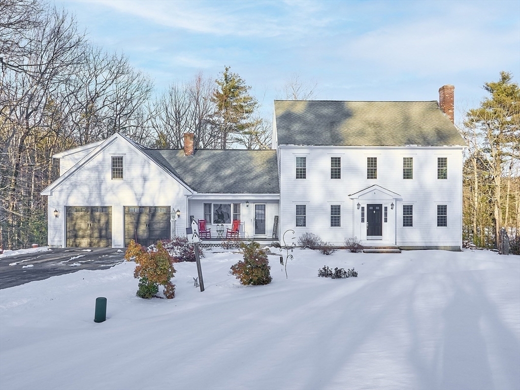 Property Photo:  6 Blueberry Hill Rd  MA 01463 