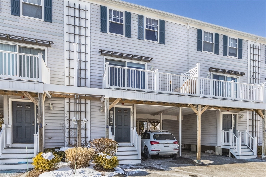 Property Photo:  219 Beach Rd 4  MA 01952 