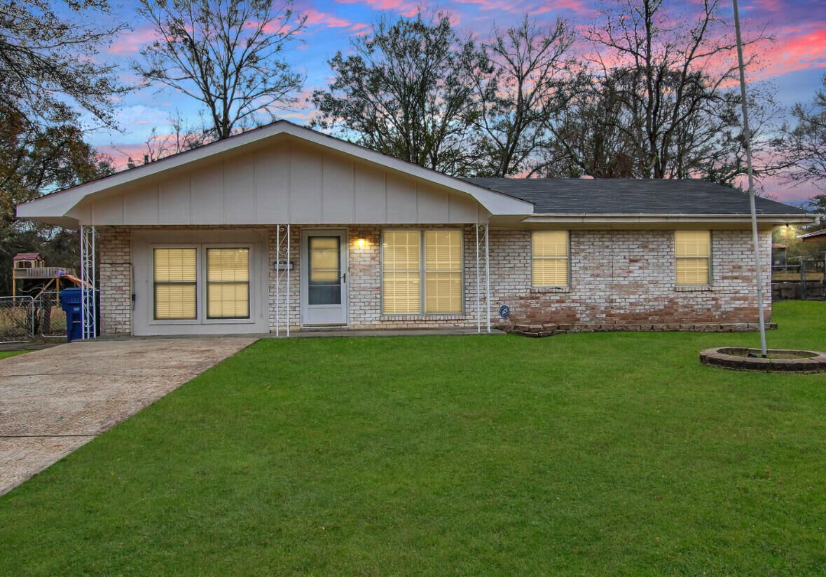 Property Photo: 109 Nelda LA 71446