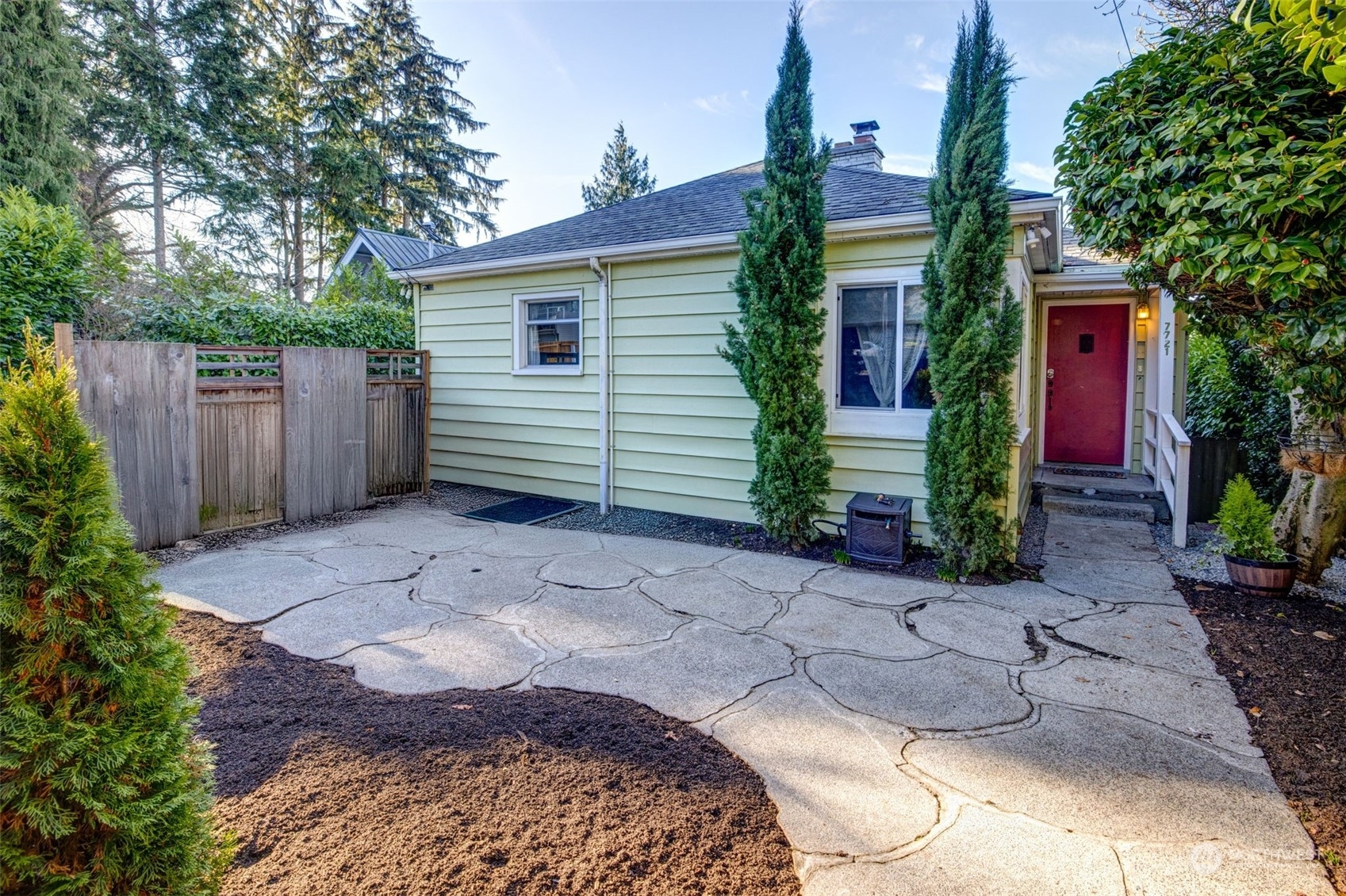 Property Photo:  7721  44th Avenue SW  WA 98136 