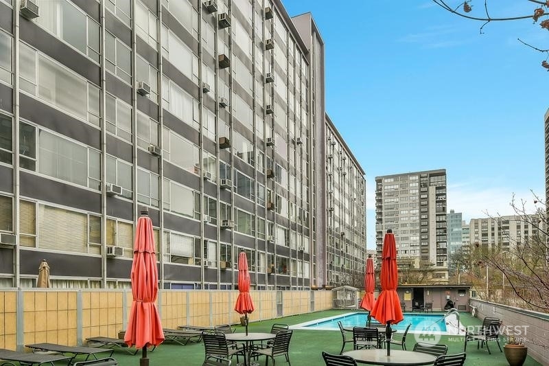Property Photo: 1221 Minor Avenue 4 WA 98101