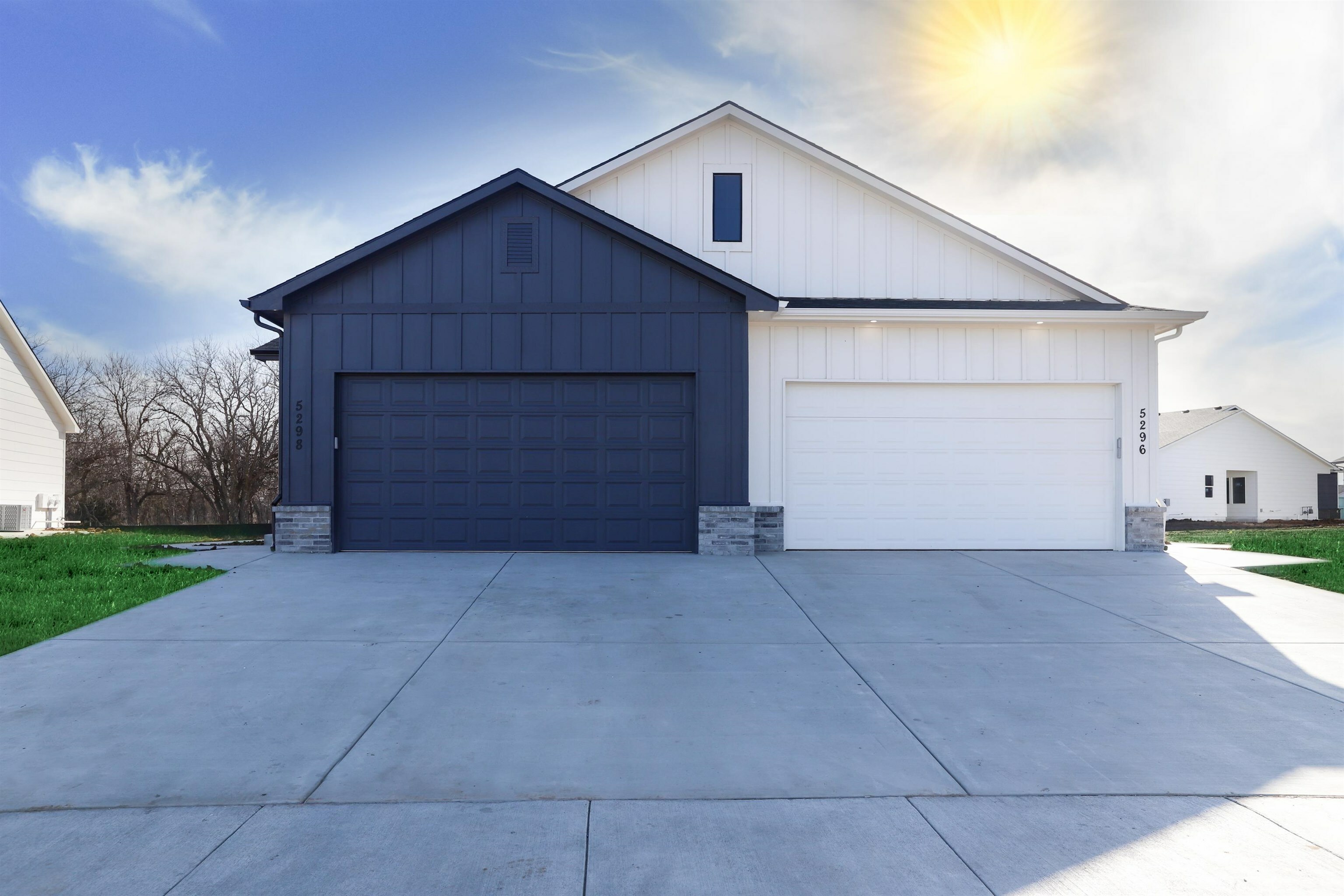 Property Photo: 5317 Pinecrest Ct N KS 67220