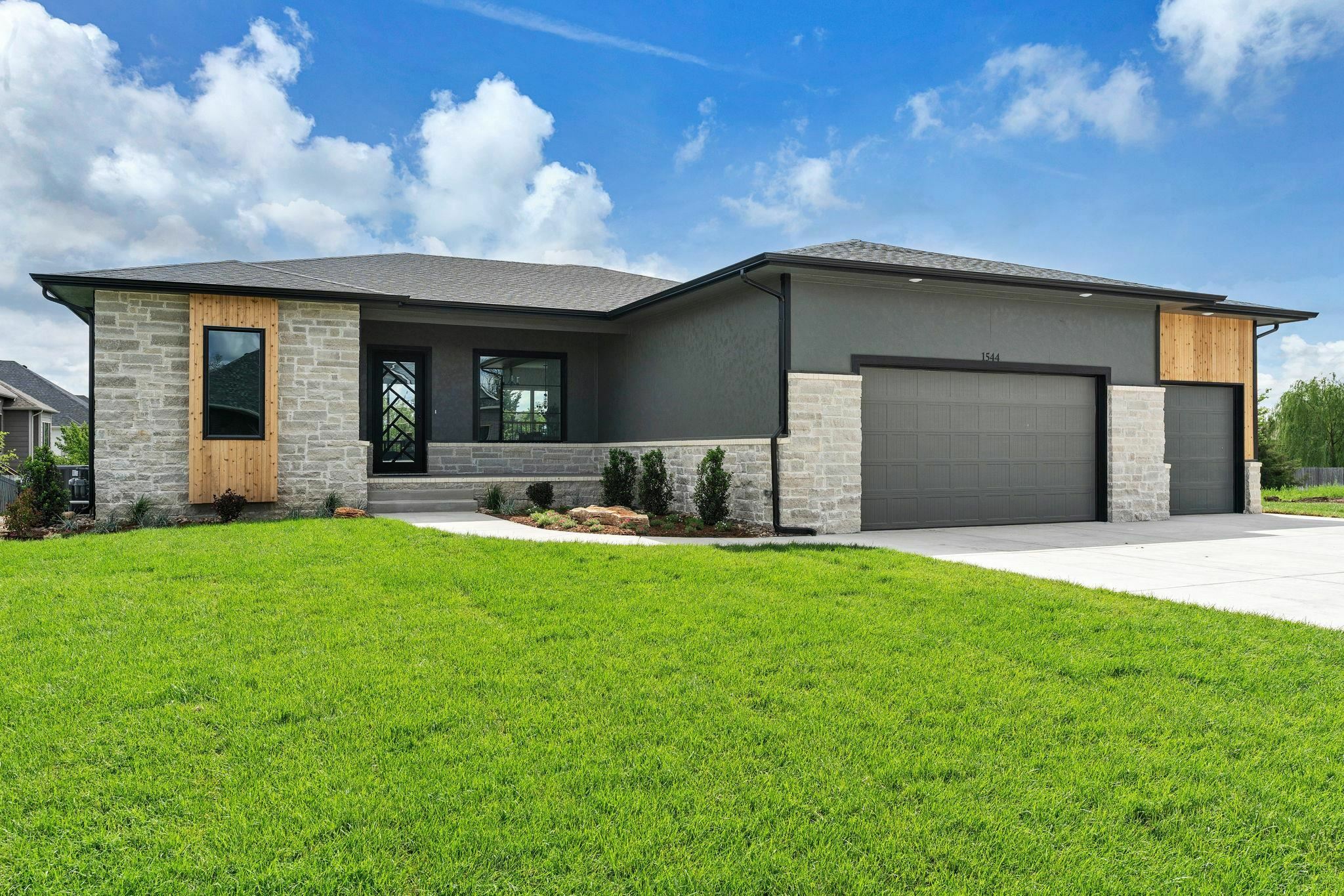 Property Photo:  1544 N Shadow Rock Dr  KS 67002 