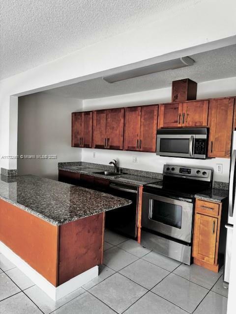 Property Photo:  4610 NW 79th Ave 2B  FL 33166 