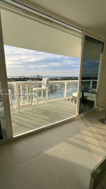 Property Photo:  5750 Collins Ave 14B  FL 33140 