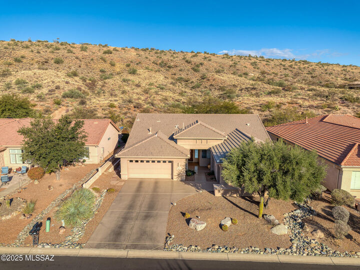 Property Photo:  62218 E Sand Crest Drive  AZ 85739
