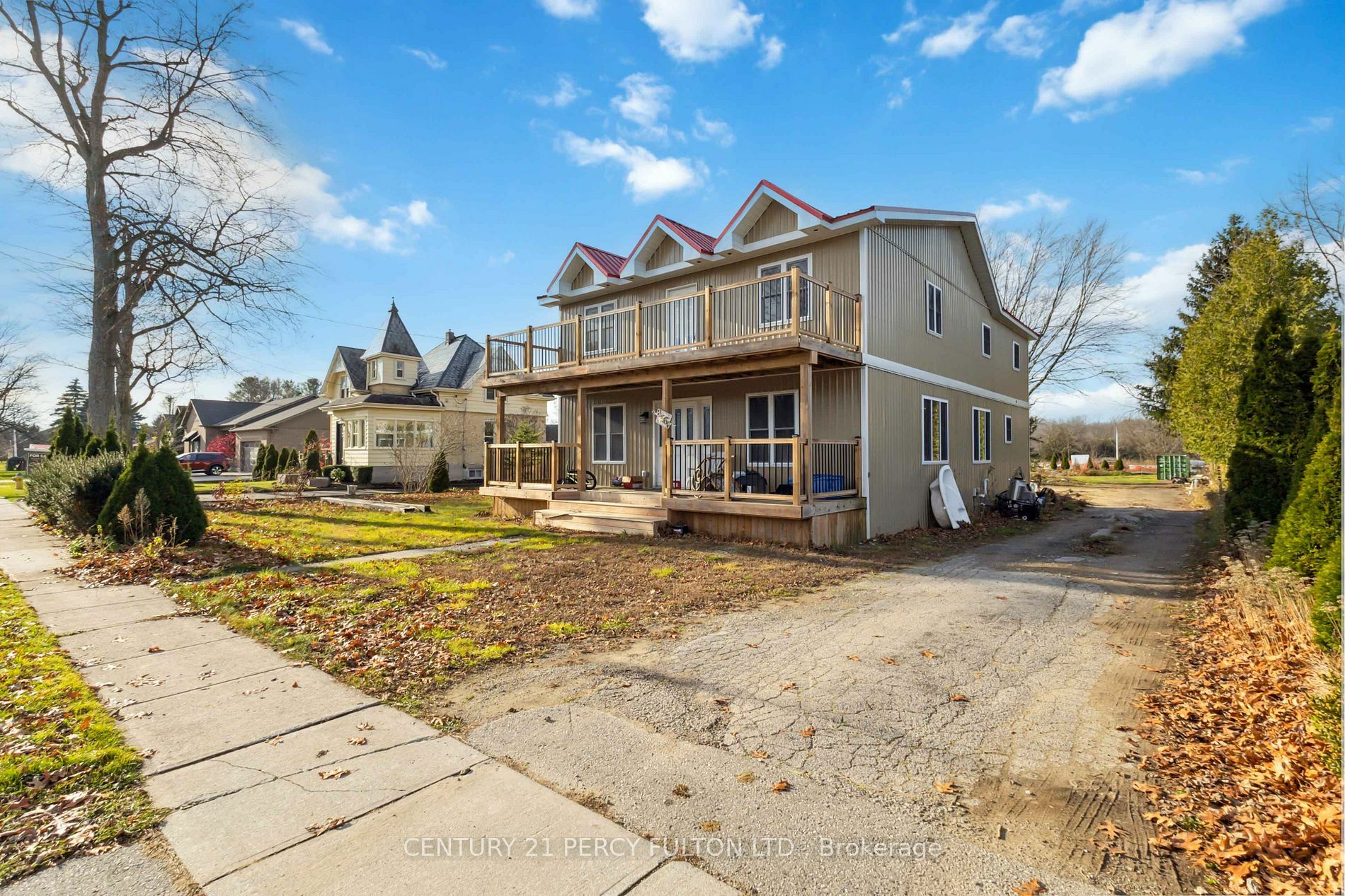 Property Photo:  